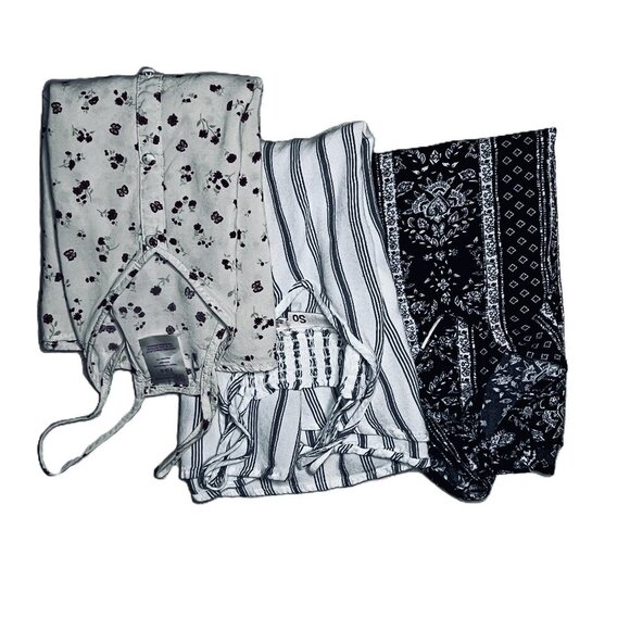 Tank Top Bundle - SO and No Boundaries - Small - Picture 2 of 9